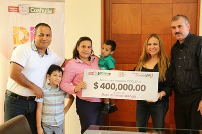 Recibe Noel 400 mil pesos