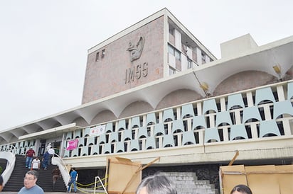 Médicos jubilados de Coahuila no quieren trabajar en el IMSS