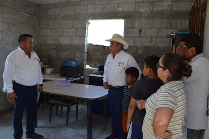 Supervisa Lencho trabajos de Programa Vivienda Digna