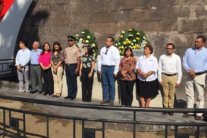 Autoridades celebran y reconocen a Bomberos