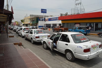 Pedirán taxistas ‘botón de pánico’