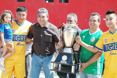 Premiaron a los campeones