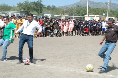 En honor a Patricio Quintero Alemán