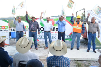 Amplían electrificación en el Ejido San Isidro