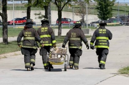 Explosion causa derrumbe en planta de agua en Chicago