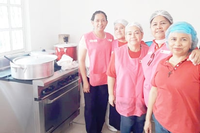 Entregan equipo para comedor comunitario