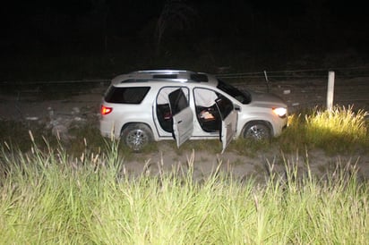 Duerme y sale de la carretera