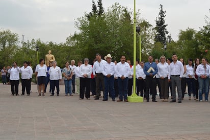 En tiempo record evacuan personal de la presidencia