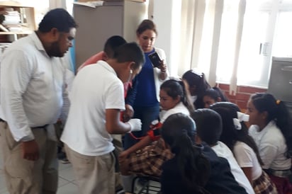 Capacitan en primeros auxilios a alumnos de telesecundaria