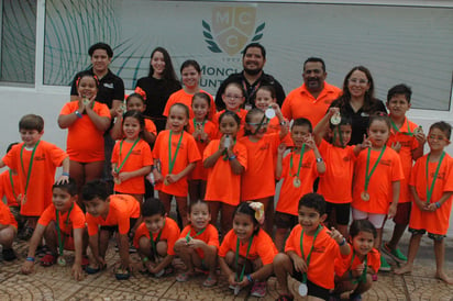 Efectúan Torneo Regional de Natación