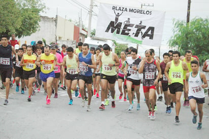 Realizan carrera de aniversario