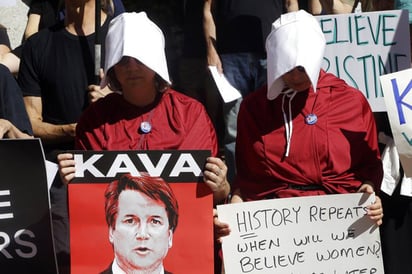 Hablan con compañeros de clase de Kavanaugh