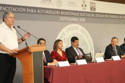 Inaugura capacitación para autoridades municipales electas