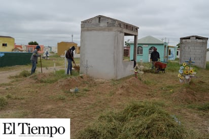 Delimitara PC tumbas colapsadas en panteón