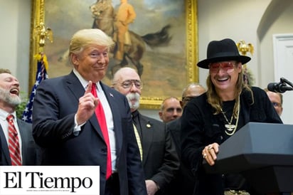 Trump firma una ley para reforzar derechos de autor