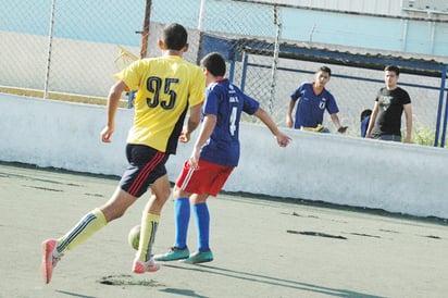 Pumas se come al Marinela