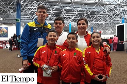 Regresan cargados de medallas