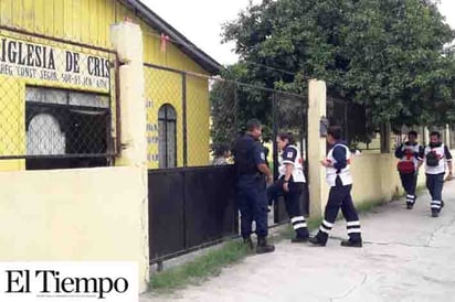 Auxilian en templo a migrante baleada