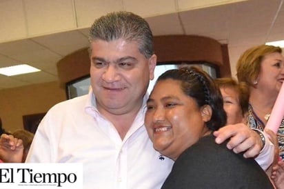 Casas, vehículos y dinero para contribuyentes cumplidos