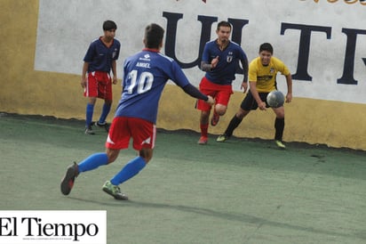 Industriales cierran ganando