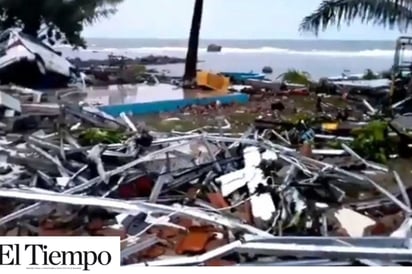 Erupción del Krakatoa provoca tsunami en Indonesia