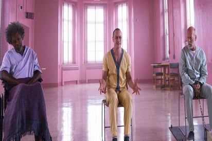 'Glass' conquista la taquilla en México