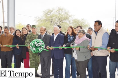 Estrenan alumnos techo estructural