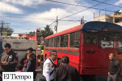 Mujer activa granada dentro de autobús en Guatemala