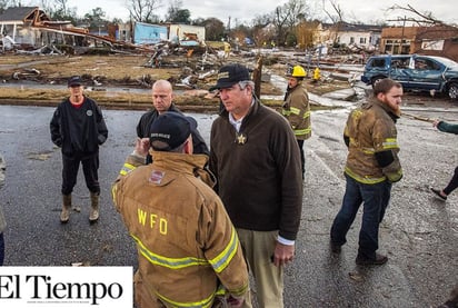 Tornados golpean poblado de Alabama