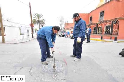 Arrancan obra de reposición de 12 descargas domiciliarias