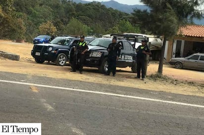 Camino a 'Tierra Caliente' refuerzan seguridad de López Obrador