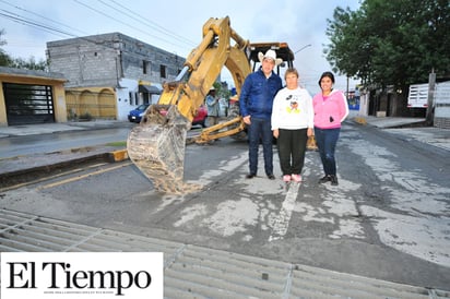 Supervisa Paredes drenaje pluvial de Avenida Acereros