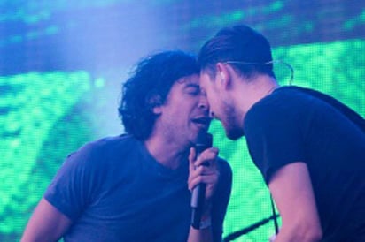 Snow Patrol pone a bailar a cientos en el Plaza Condesa