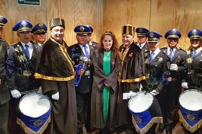 Recibe Tatiana Doctorado Honoris Causa de la UNAM