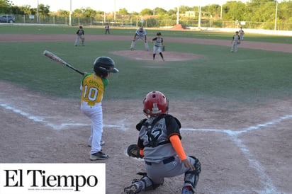 Inauguran béisbol de la Ribereña