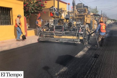 Pavimentan la calle Ramos Arizpe