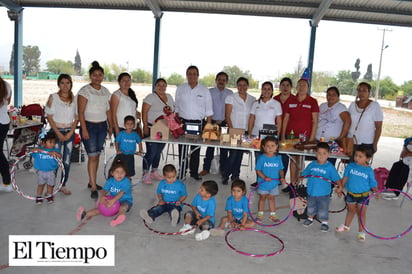 De fiesta los niños de educación inicial