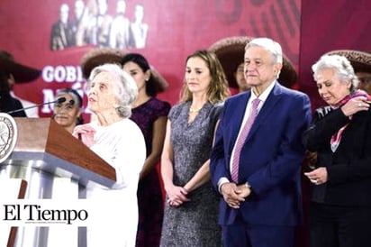 Fundación de Poniatowska niega recibir dinero de AMLO