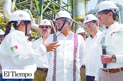 Dará AMLO ‘oxígeno’ a Pemex con reducción en la carga fiscal