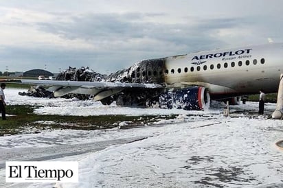 Encuentran la cajas negras del avión siniestrado en Rusia