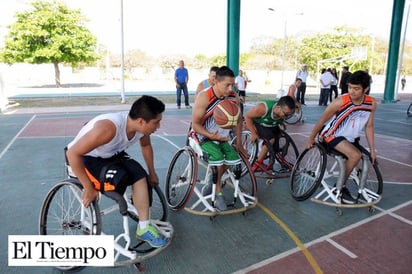 Torneo de básquetbol sobre silla de ruedas