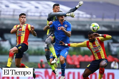 Desluce el Cruz Azul