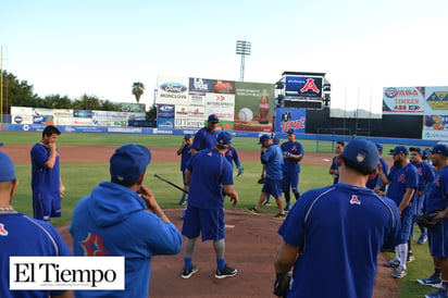 Mal y de malas bullpen acerero