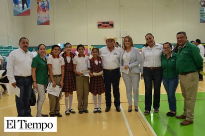 Escuelas tendrán padrino de lujo