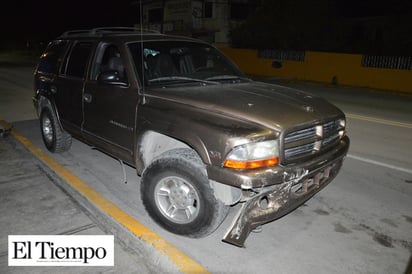 Estrella Mustang contra una barda