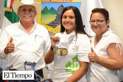 Obtiene Valeria cinco medallas de oro y plata