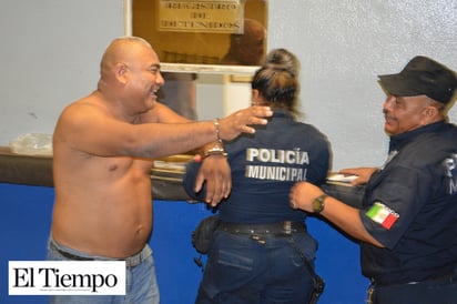 Arrestan a ex policía