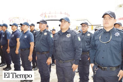 Policías dados de baja no aceptan finiquito