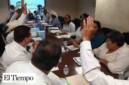 Aprueban ‘muy apenas’ el avance financiero