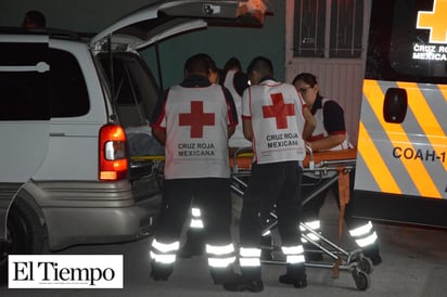 Muere en ambulancia